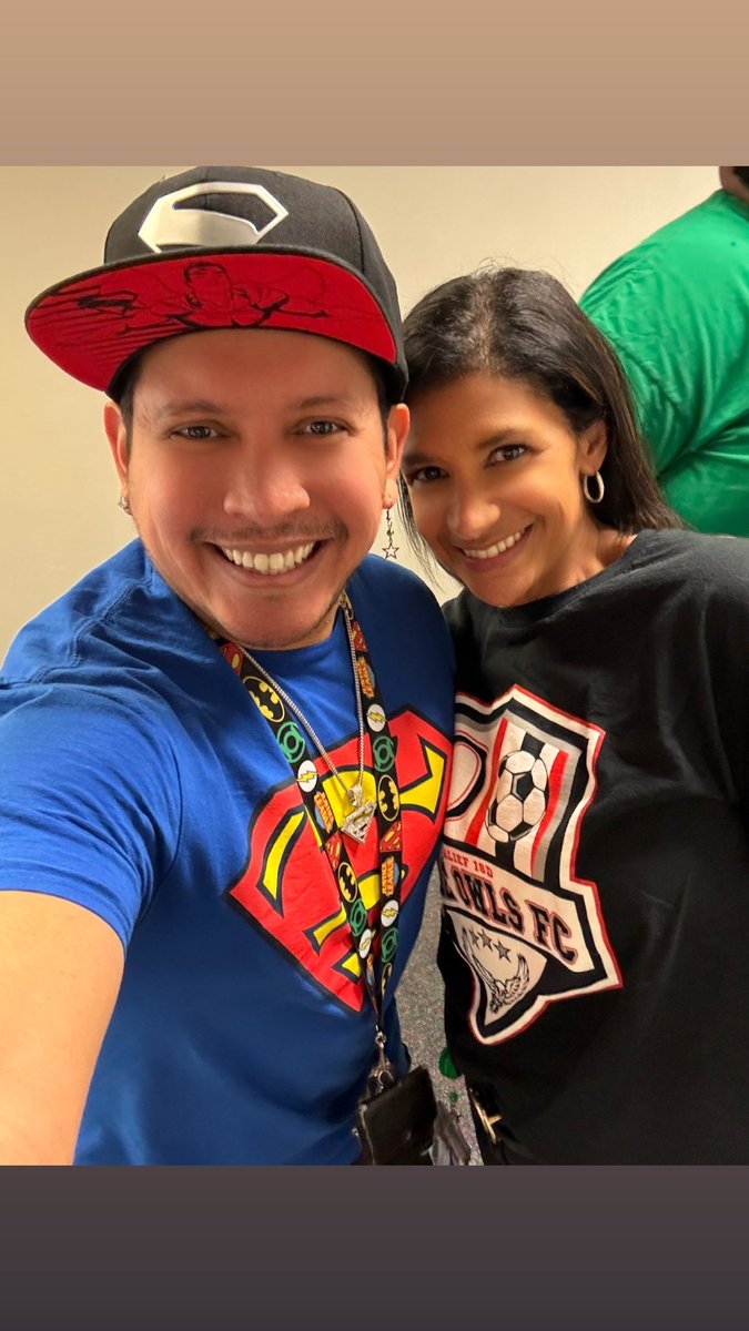 CoachBravo_'s tweet photo. When your principal rocks your boys’ soccer team shirt like a champ 🙌⚽💥 Nothing like strong leadership that shows up for the kids—and their spirited coach too 😎 @poullard_colina @OlleMightyOwls @olleathletics @AliefISD #TeacherCoachLife #SupermanVibes #OlleFC #Leadership https://t.co/hNA2nTBlzo