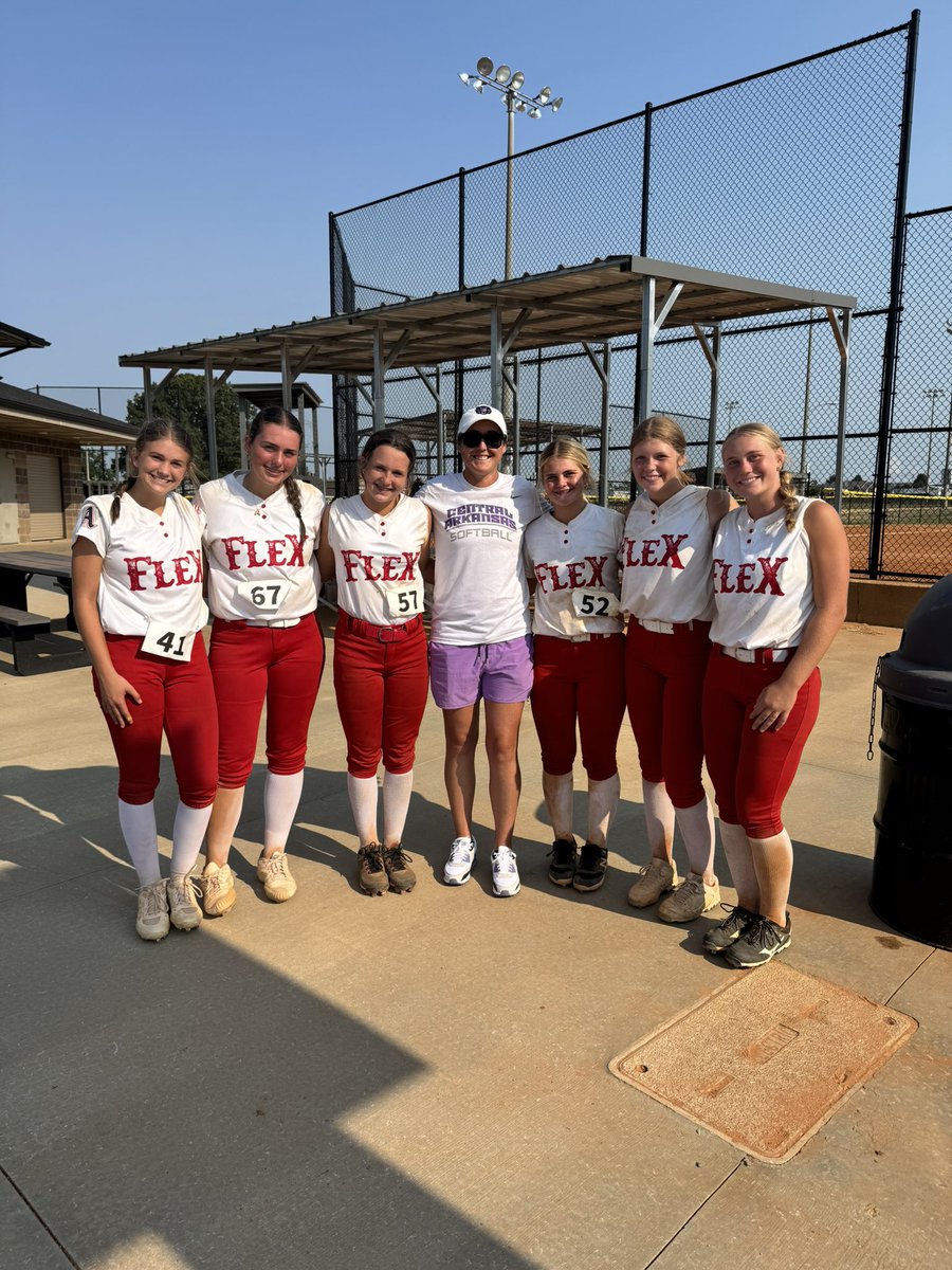 sydscott17's tweet photo. I had a great time at the 2025 Elite Prospect Camp! I learned many great things, and met many amazing people!
@CoachLucas_ @FullCountjj @jtjones00 @madiegreen27 @cbcsbtruelove https://t.co/rq8vjxHVHH