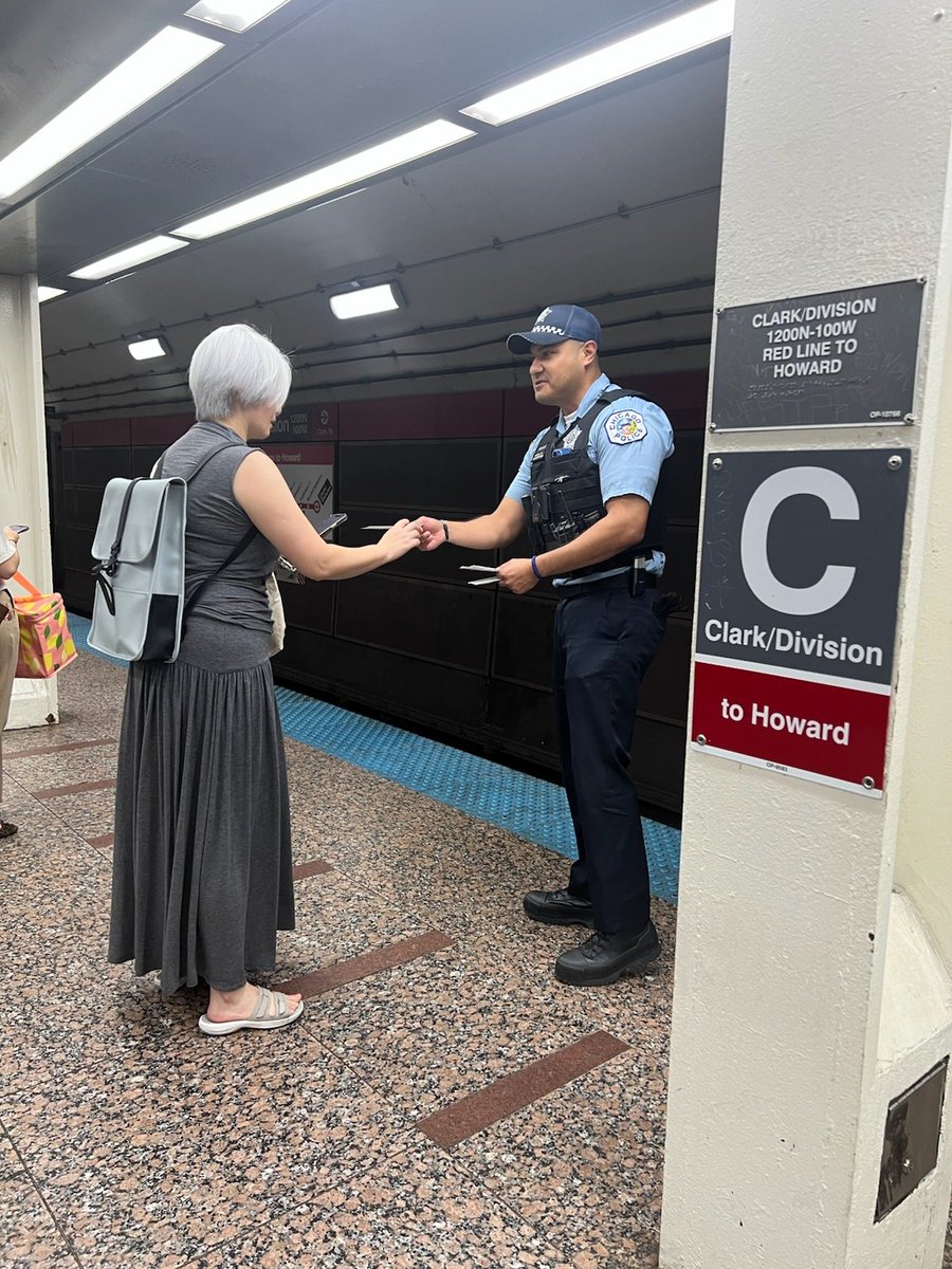 CPD_Transit (@cpdtransit) on Twitter photo Public Transportation Section Officers @CTA Clark/Division conducting safety awareness outreach for the ridership. <a href="/CPD_BCT/">CPDCounterterrorism</a> @chi Public Transportation Section Officers @CTA Clark/Division conducting safety awareness outreach for the ridership. <a href="/CPD_BCT/">CPDCounterterrorism</a> @chi