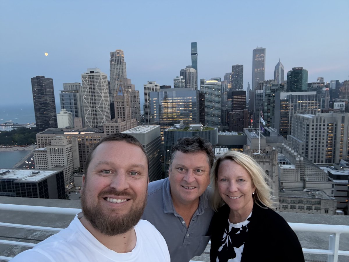 Chicago in the Summer is Undefeated!!!!! 😎🍷