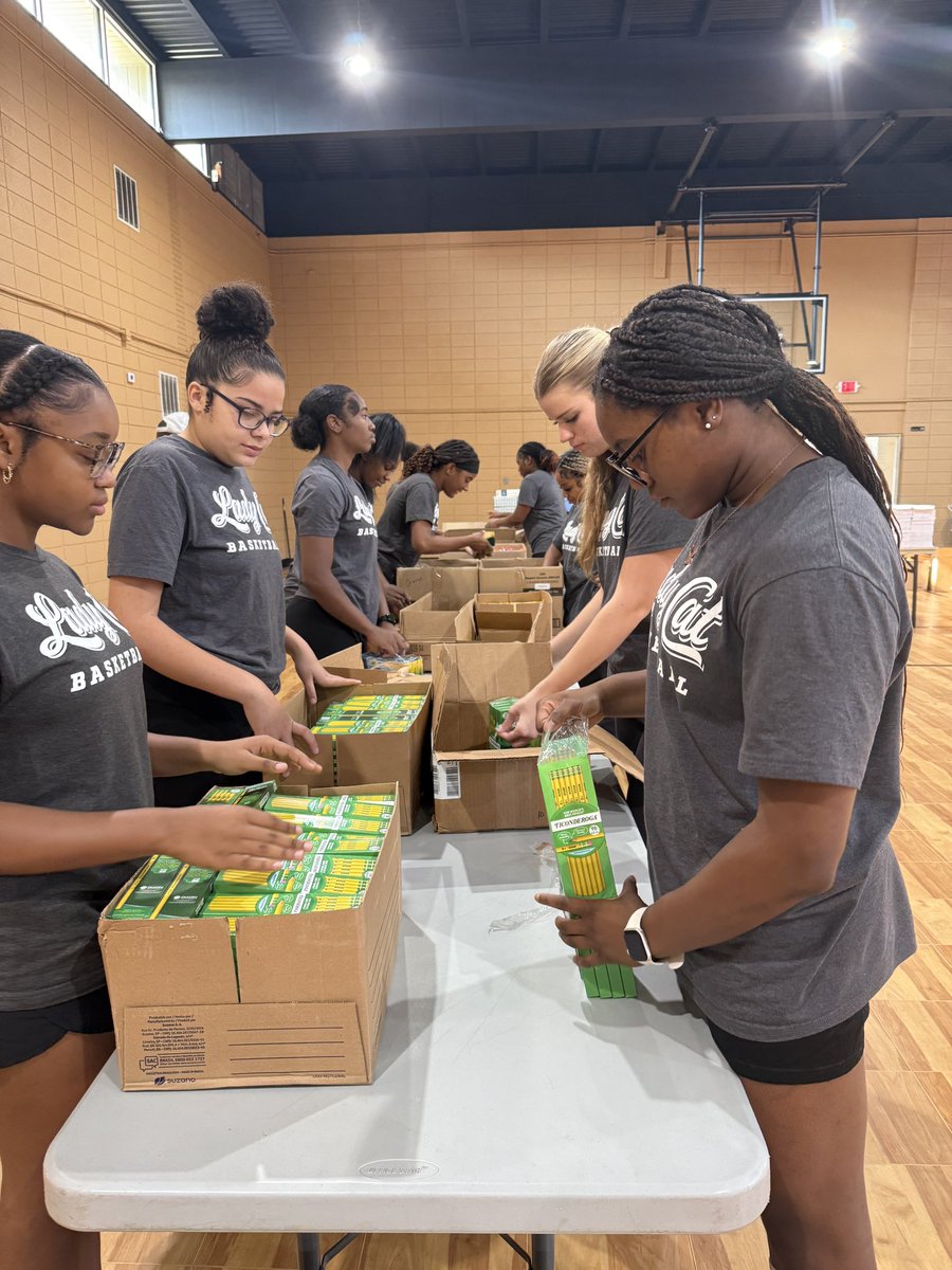 Ashley Hutchcraft tweet media