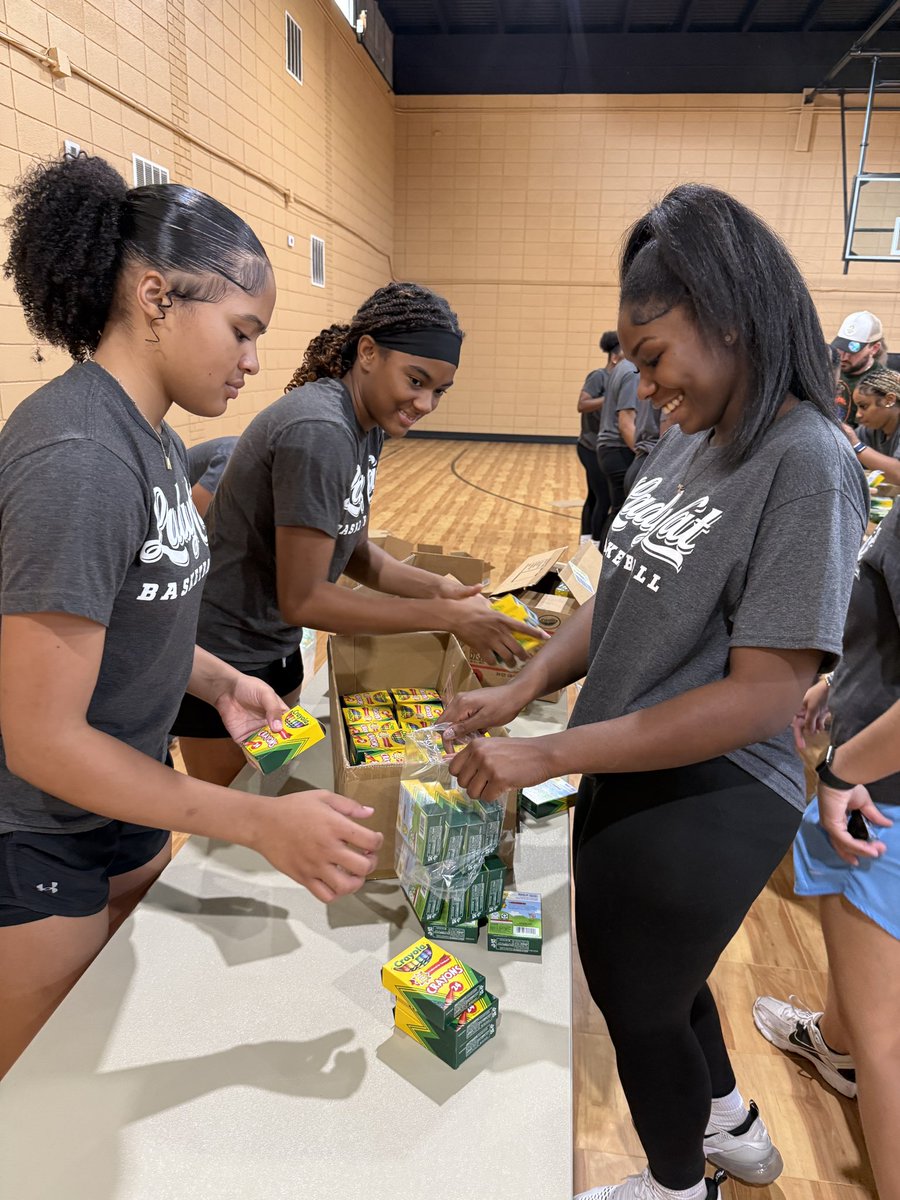 Ashley Hutchcraft tweet media