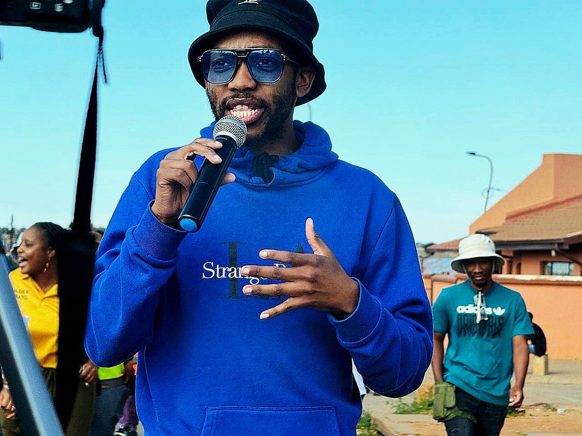 MooCee_Mist's tweet photo. #Captured 
I do what I love abd I absolutely love what I do. 
#MooCeeMusic 
#Mist 
#Dankie https://t.co/wtfVABvTpR
