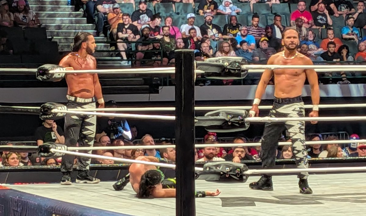 polfield's tweet photo. I'm sorry we're being mean to your guys, @TunnelTalkPod #AEWDynamite https://t.co/q3Vtya7uJ0
