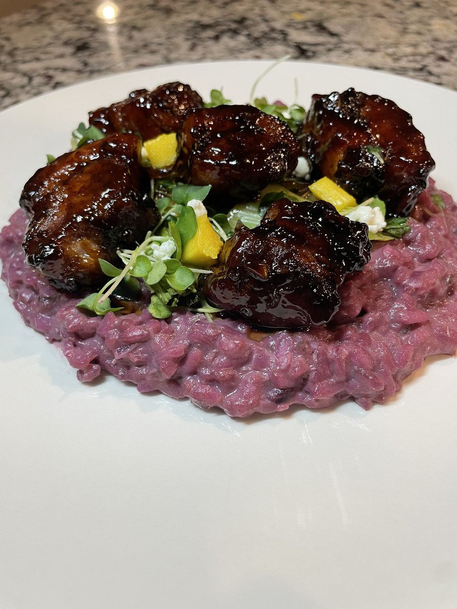 JSizzlethegreat tweet media