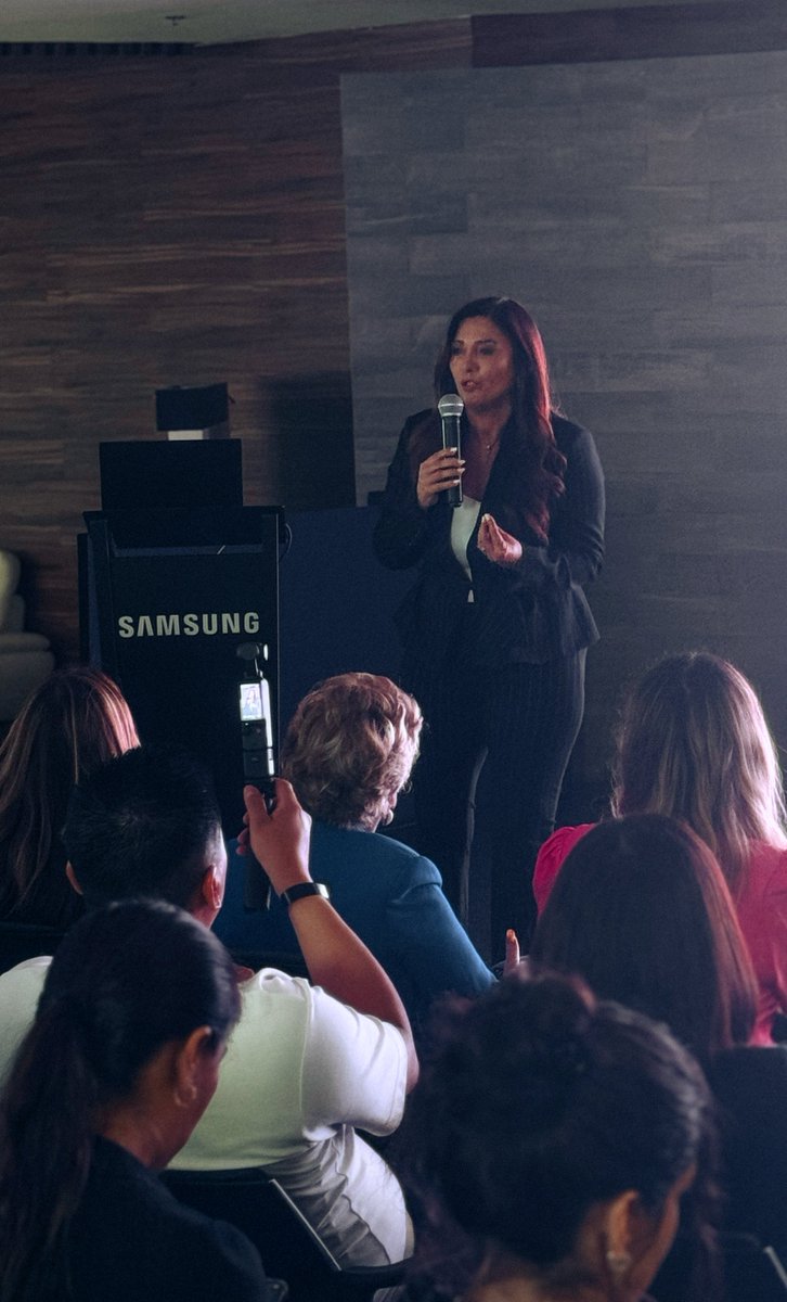 Así vivimos el arranque del #SamsungInnovationCampus 2025. Desde #CENEVAL, celebramos esta edición en la que participamos otorgando microcredenciales. 

Agradecemos a <a href="/SamsungMexico/">Samsung México</a> y a <a href="/udem/">Universidad de Monterrey</a> este esfuerzo conjunto para respaldar las trayectorias académicas de las y los jóvenes.