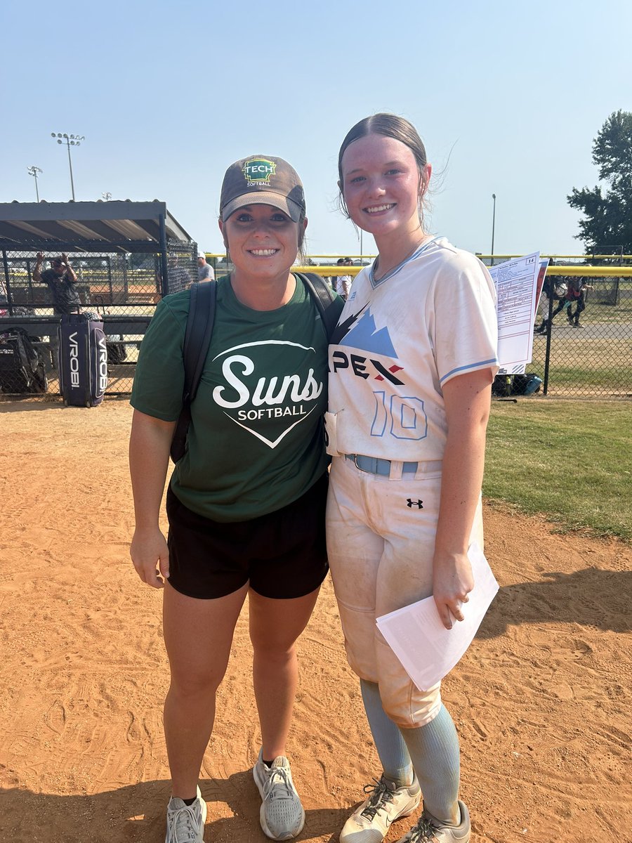 CarleighW10's tweet photo. Grateful for the opportunity to attend today’s Elite Prospect Camp hosted by Corbitt &amp; Firecracker organization. Great reps, valuable feedback from college coaches, and awesome time connecting with athletes. @coachsaraflenor @justineburch10 @CoachLucas_ @jtjones00 @LATechSB https://t.co/gypyEqsd6O