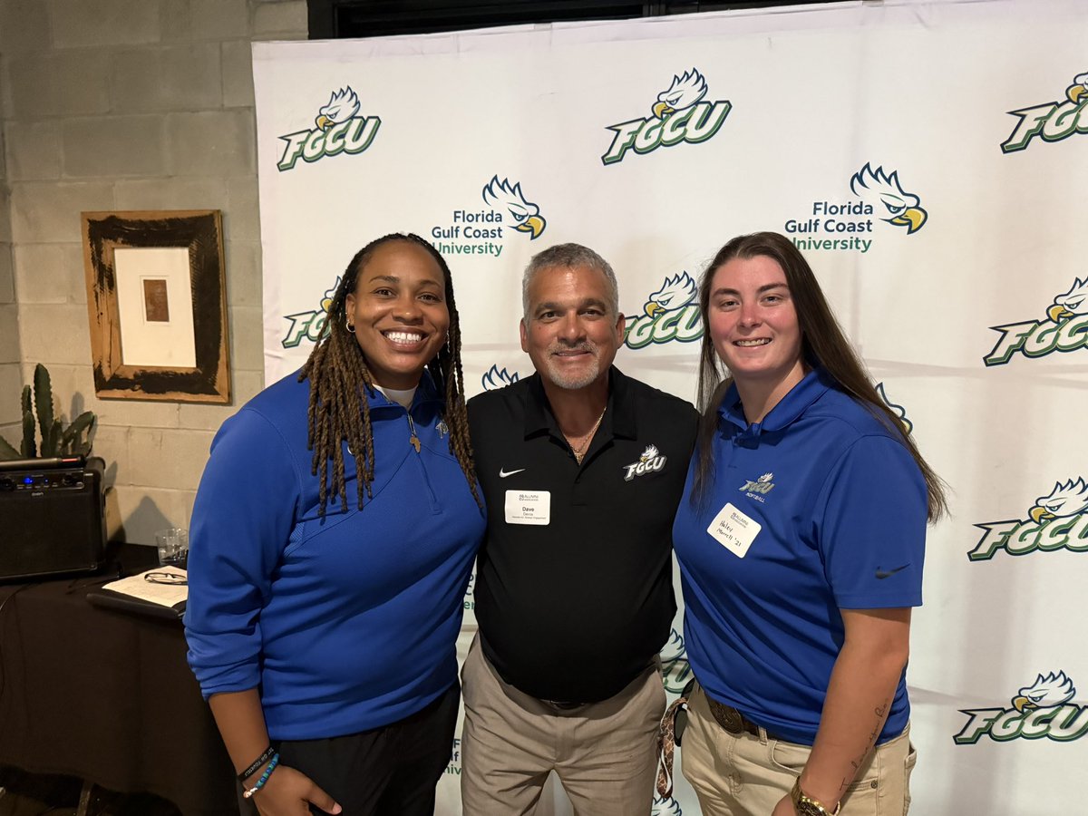 haley_morrell07's tweet photo. Great event put on tonight by @fgcualumni! Got to meet our new WBB head coach who is going to do great things for our program. I also got to catch up with coach DD. Big things coming for FGCU and I couldn’t be prouder to be an almuni! #wingsup 💙💚🤙🏼 https://t.co/eCLzFjMZMi
