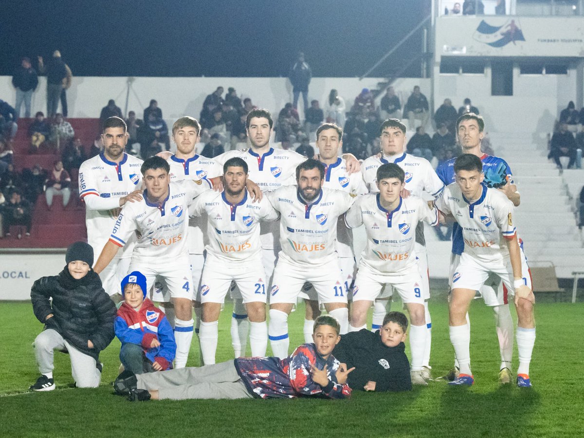 #CopaAUFUruguay | Final del partido por los 16vos de final

<a href="/NacionalNH1910/">Club Nacional de Nueva Helvecia</a> 1 Central Español 3

⚽️ <a href="/mati8daghero/">Mati Daghero</a> 

Orgullo. Se jugó de igual a igual nuevamente contra un equipo profesional. Nos encontramos con un arquero que tapó todo. 

Nada para reprocharse. A seguir👊🏼