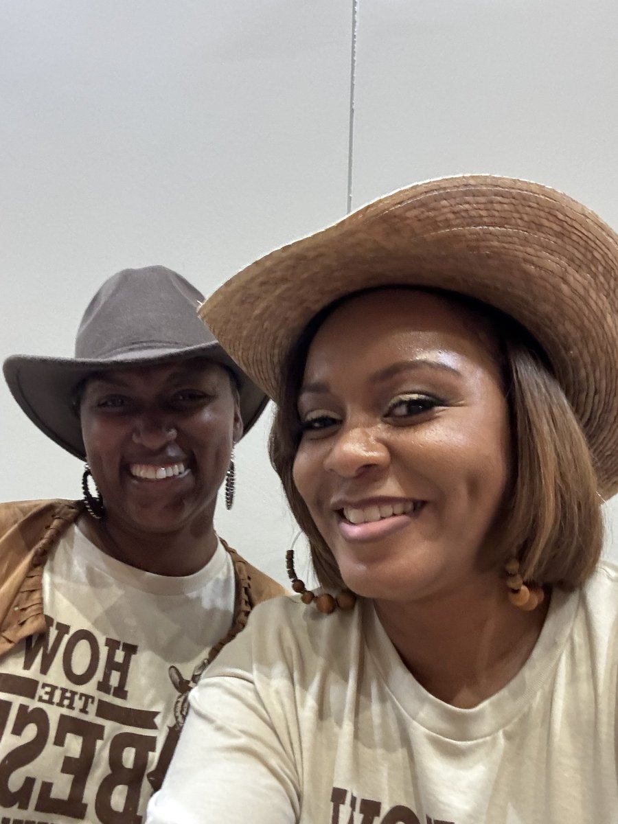 MrsSHill1's tweet photo. Had a rootin’-tootin’ good time at Lancaster ISD’s Convocation! It was a boot-scootin’ DJ vibin’ atmosphere. I’m all fired up to wrangle some young minds this year! Yeehaw!!!🤠 https://t.co/GC4doWvDj3
