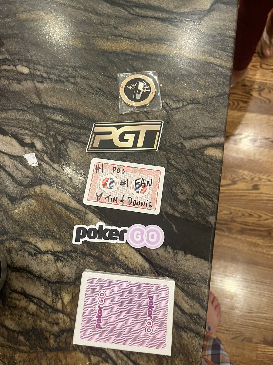 RupertPupkin554's tweet photo. Massive shoutout to @Donnie_Peters and @Tim__Duckworth (shoutout massive) for the swag. https://t.co/5ogNejDpme