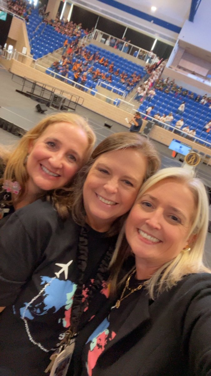 Amanda Fraser (@amanda_fraser9) on Twitter photo Two decades of making a difference and still loving every minute! Ready to start my 20th year! <a href="/NISDThornton/">William J. Thornton</a> is unstoppable! #adventureawaits Two decades of making a difference and still loving every minute! Ready to start my 20th year! <a href="/NISDThornton/">William J. Thornton</a> is unstoppable! #adventureawaits