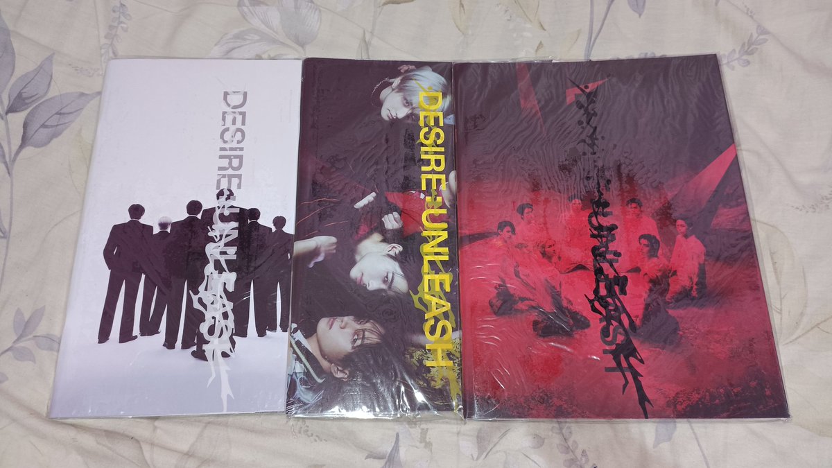 WTS Want To Sell album Enhypen Desire Unleash sealed ready ina
💸 215k/each, 625k set
📍Dom jatim sby 
✅ Sealed, splitpay
❌ Exc adm 7.5% , pack 3k
wts wtb enhypen photocard official desire unleash album ready ina sealed