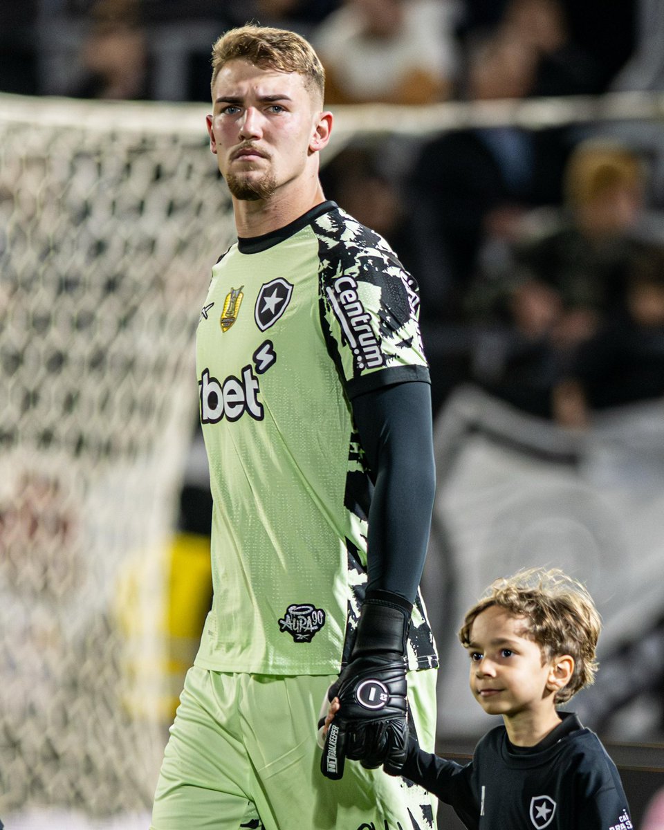 LeonardoLinck3's tweet photo. CLASSIFICADOS!!!
Toda honra e toda glória a Deus 🙌🏻🙌����
Vamos Botafogo ⚫️⚪️🔥 https://t.co/kRpyJyDzaz