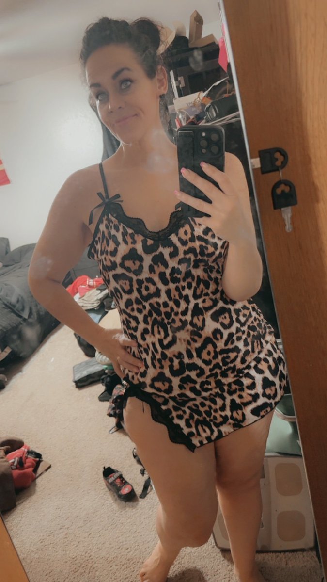 BaddiesPromo1's tweet photo. 📣📣Shout Out Alert📣📣

🥵 Go follow and Sub to @luciouslilly85 

🔥She's gonna please you

📣Like and Rt for exposure
📣❗️Remember to follow us ✅️  

            ⬇️⬇️Featured⬇️⬇️
                @luciouslilly85 https://t.co/8iLdDjoAbQ