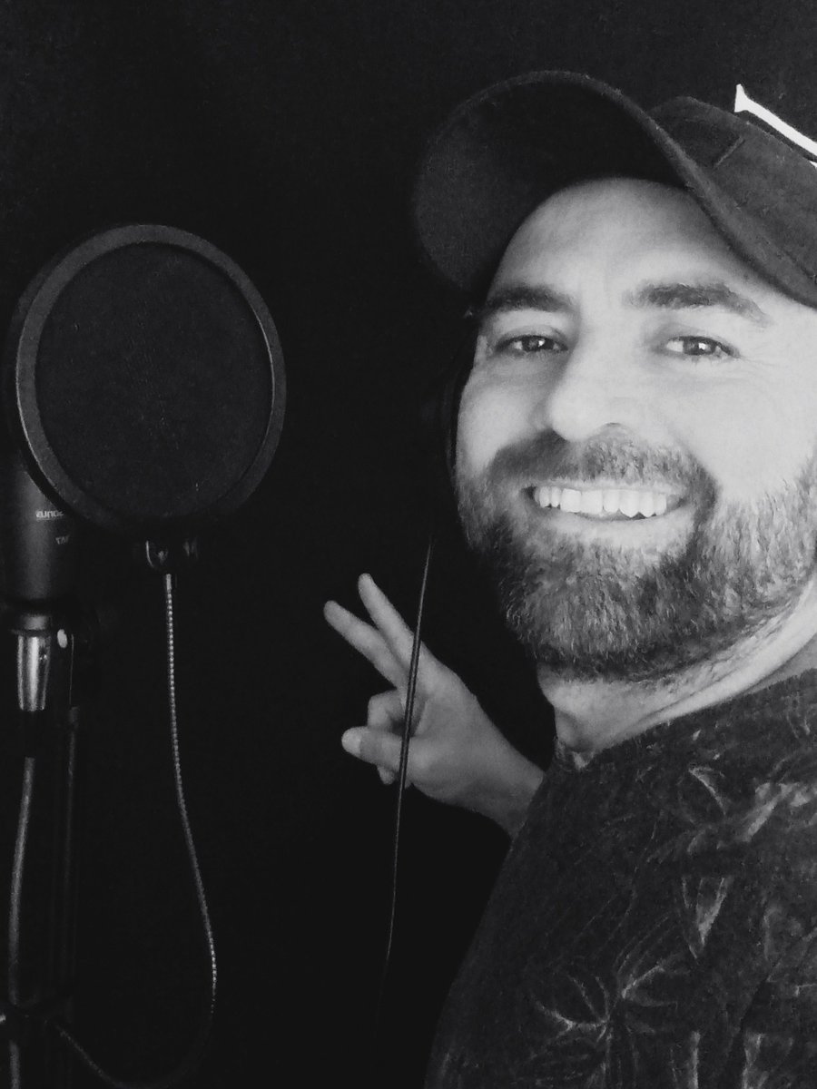 “He estado en silencio un tiempo, pero nunca lejos de la música. Hoy quiero contarles que vuelvo con una canción de raíces, herencia y tiempo" LDA pronto!!