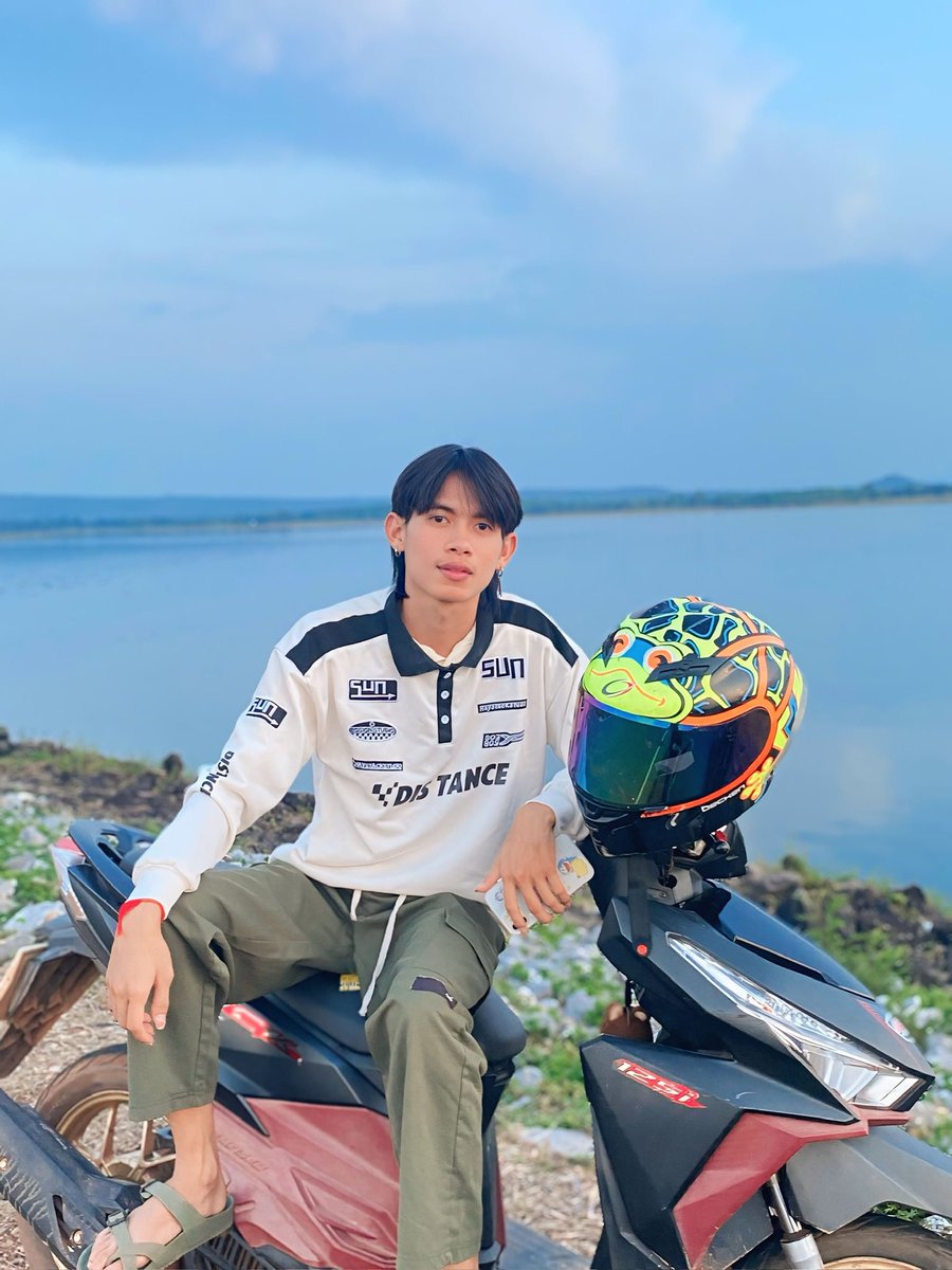 จอมขวัญ tweet media