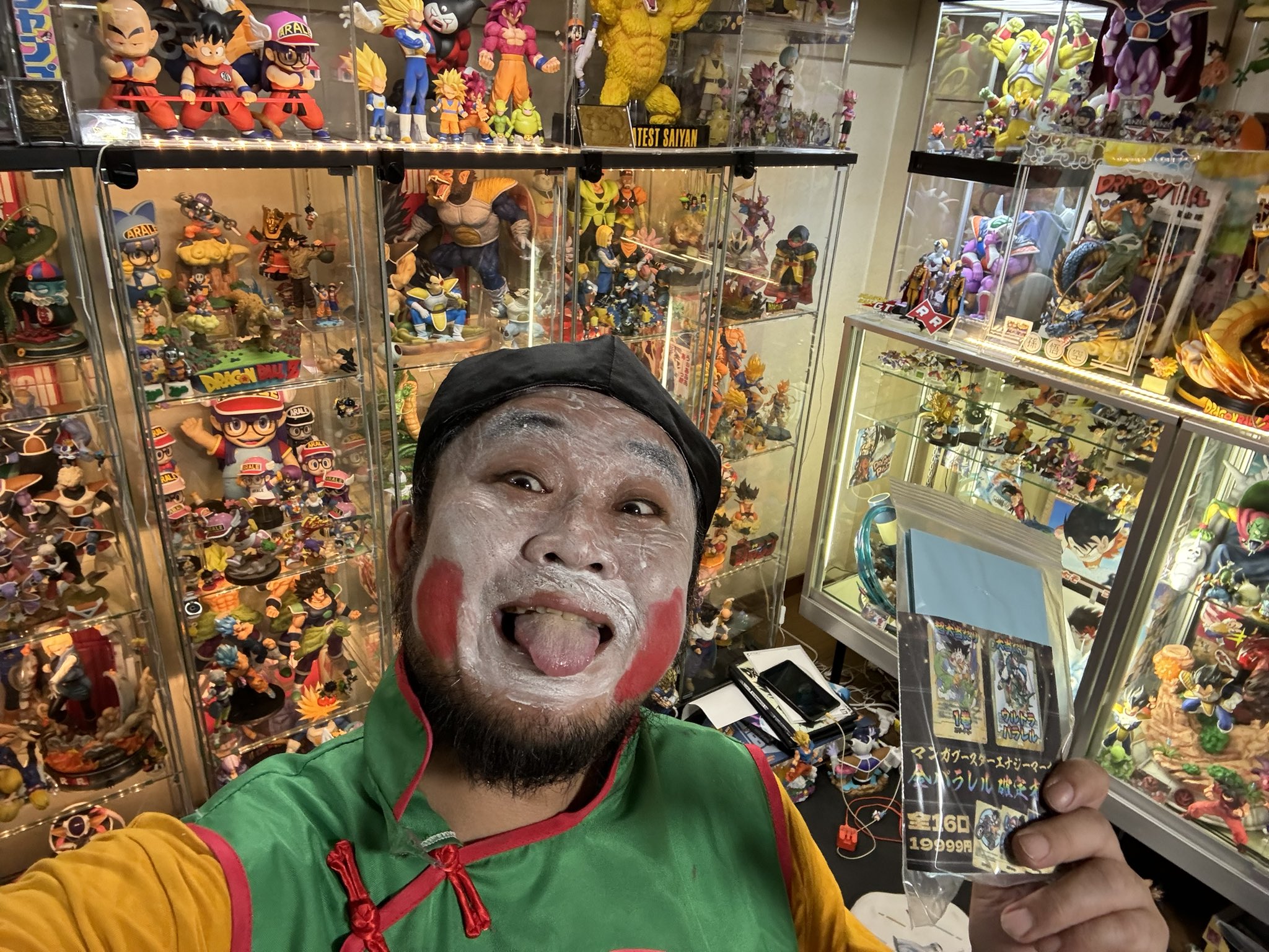 ワンピース激レア ゴールドマグカップTwitter企画100人限定プレゼント 中古】【未開封】エドワード・ニューゲート スペシャルカラーver