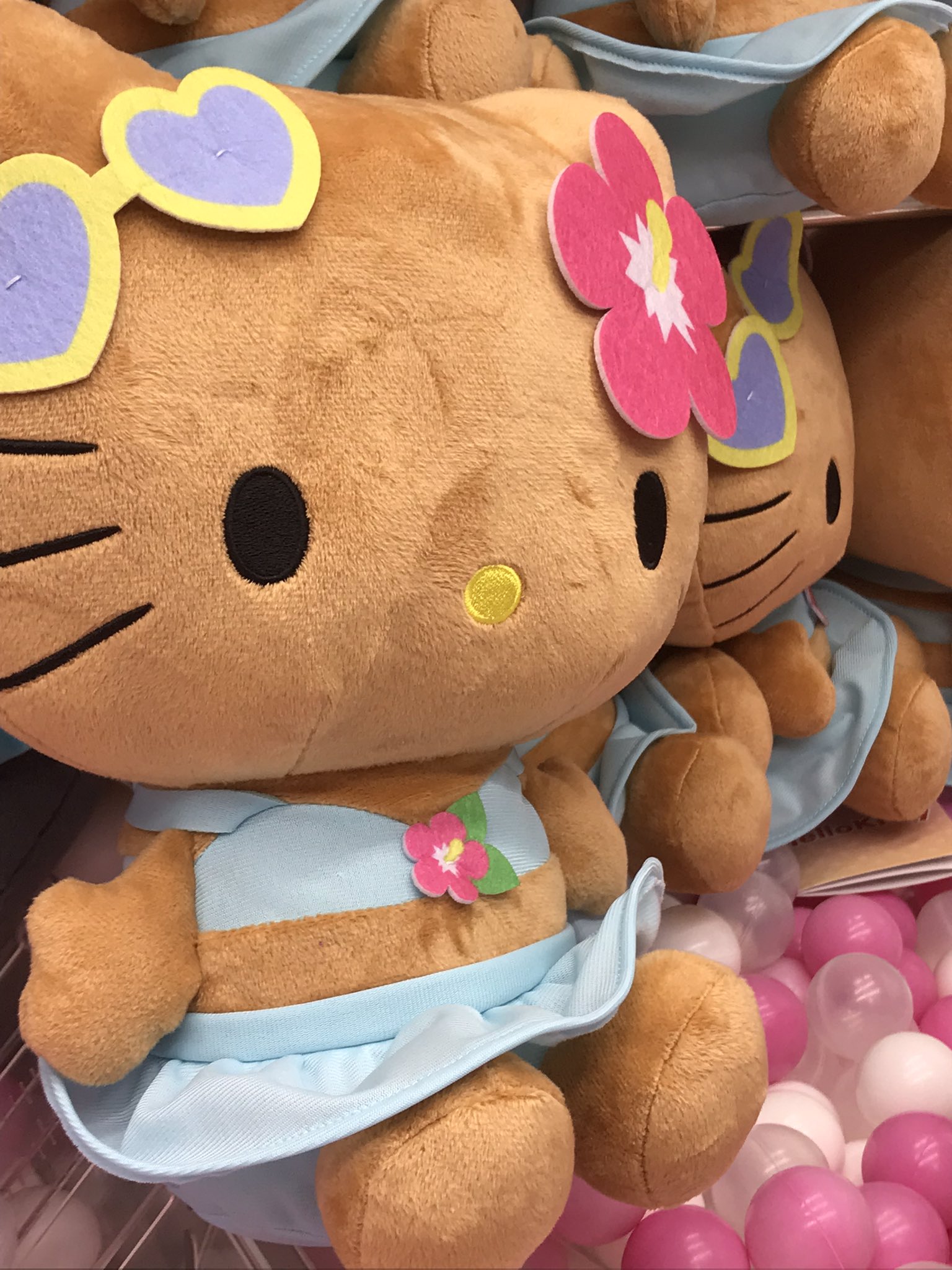 ハローキティLぬいぐるみ日焼けギャルVer. ハローキティ Lぬいぐるみ 日焼けギャルVer. - メルカリ