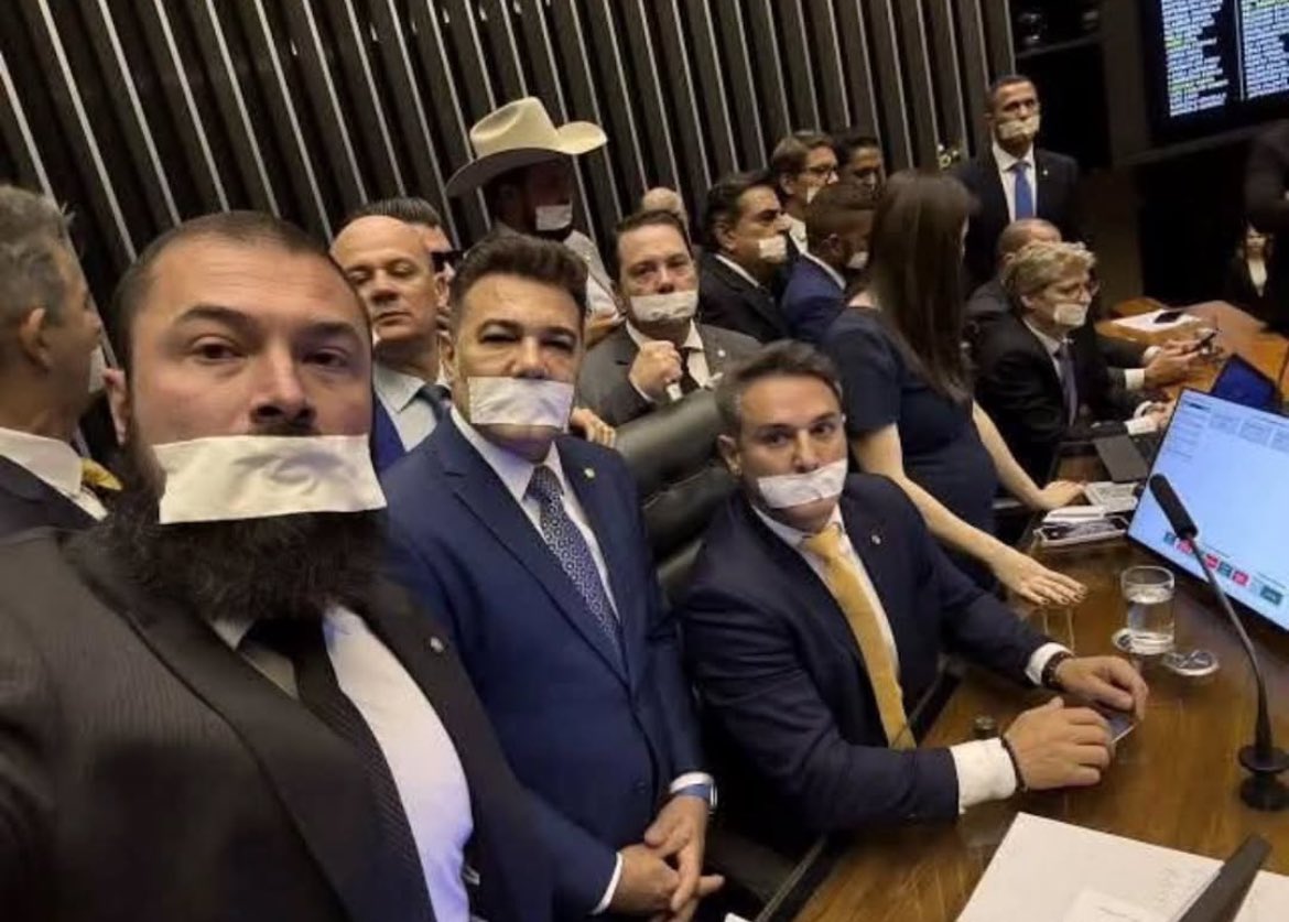 União Brasileira das/dos Estudantes Secundaristas tweet media