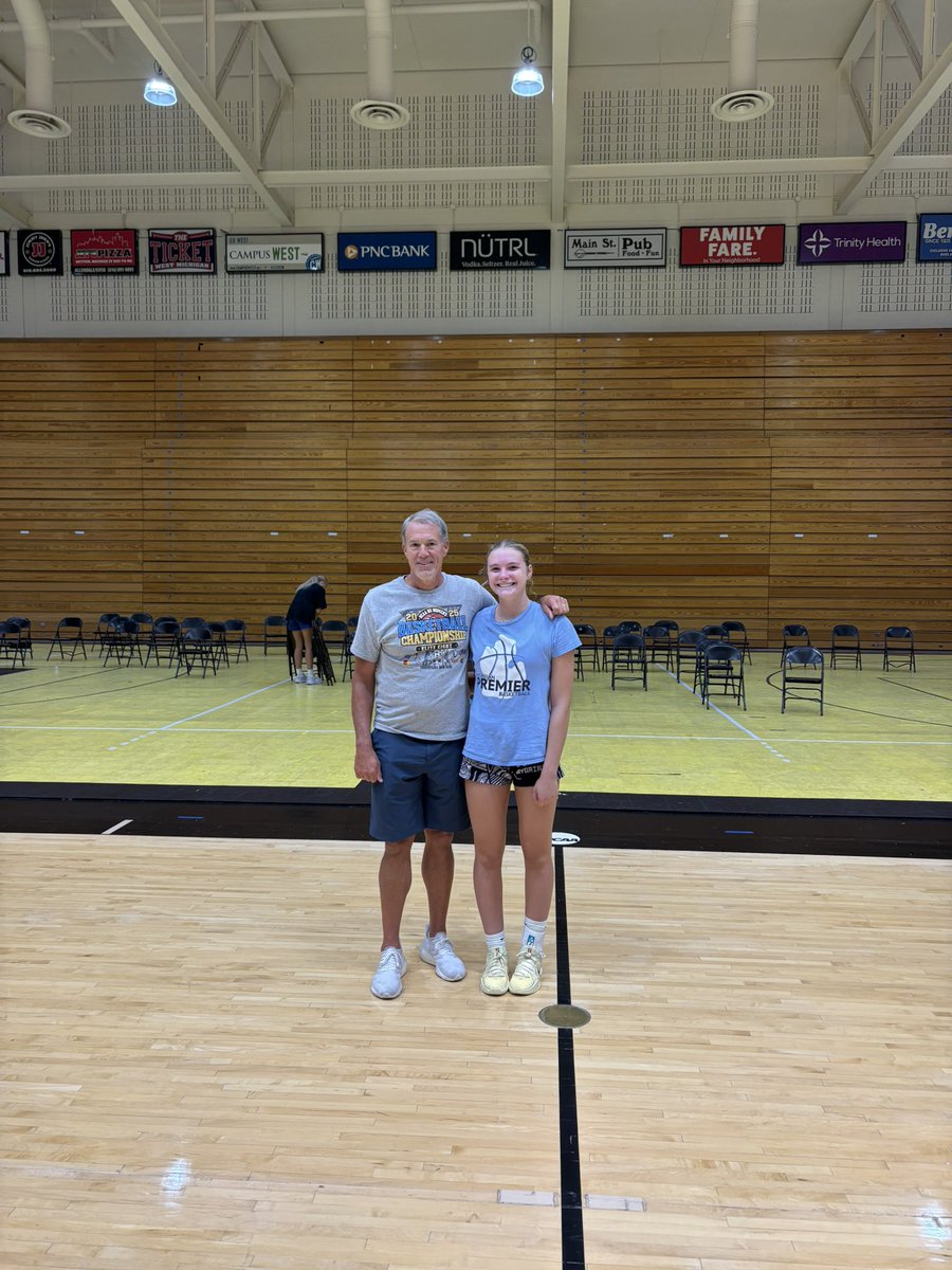 SloaneSteele42's tweet photo. Thank you @gvsuwbb for an amazing Elite Camp! It was a great experience and I learned so much. #AnchorUp https://t.co/YpfjD8e75E