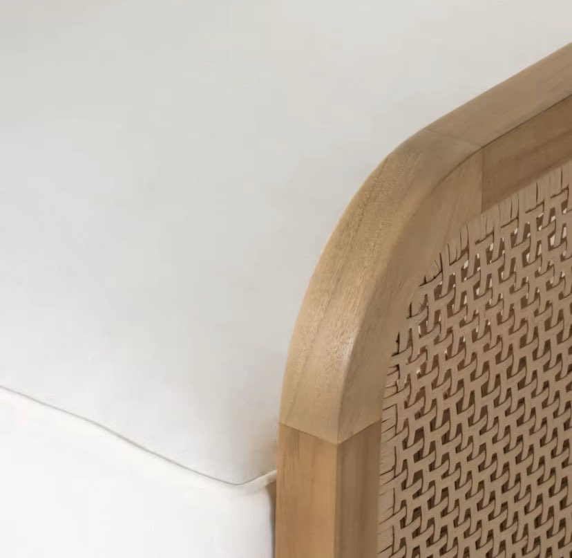 ft_ttwo's tweet image. Unlock Amazing Benefits with the SMILE Rewards Program at moderndesignfurnitures.store! 

🌟 Shop our premium furniture collection and earn 10 points for every €1 spent. Redeem 100 points for €1/£1 to spend on our stunning #ModernSofas, #DesignerChairs, #LuxuryTables,