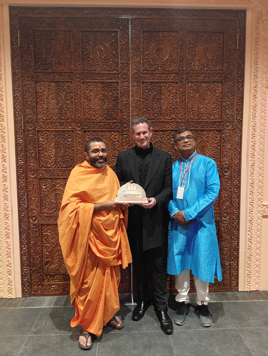 A real honour to be invited to the opening ceremonies of BAPS Shri Swaminarayan Mandir in Naenae last night. The Mandir is down the road from <a href="/WgtnPhoenixAcad/">Wellington Phoenix Academy</a> - and our club is committed to our community in all its wonderful forms! <a href="/BAPS/">BAPS</a> #bapswellington