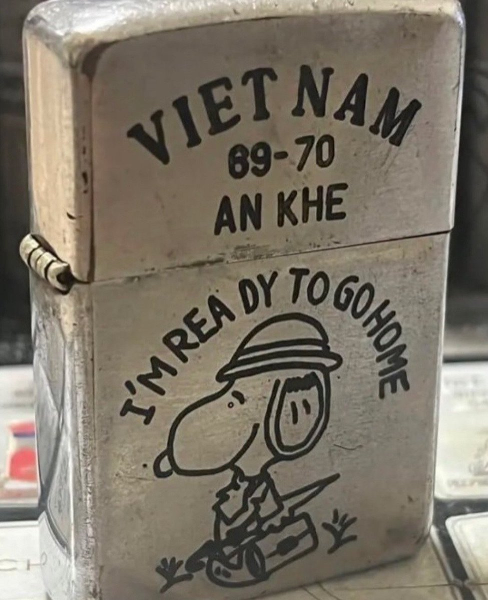 3CC0__'s tweet image. Snoopy Zippo lighters used by soldiers during the Vietnam War (1955-1975)
