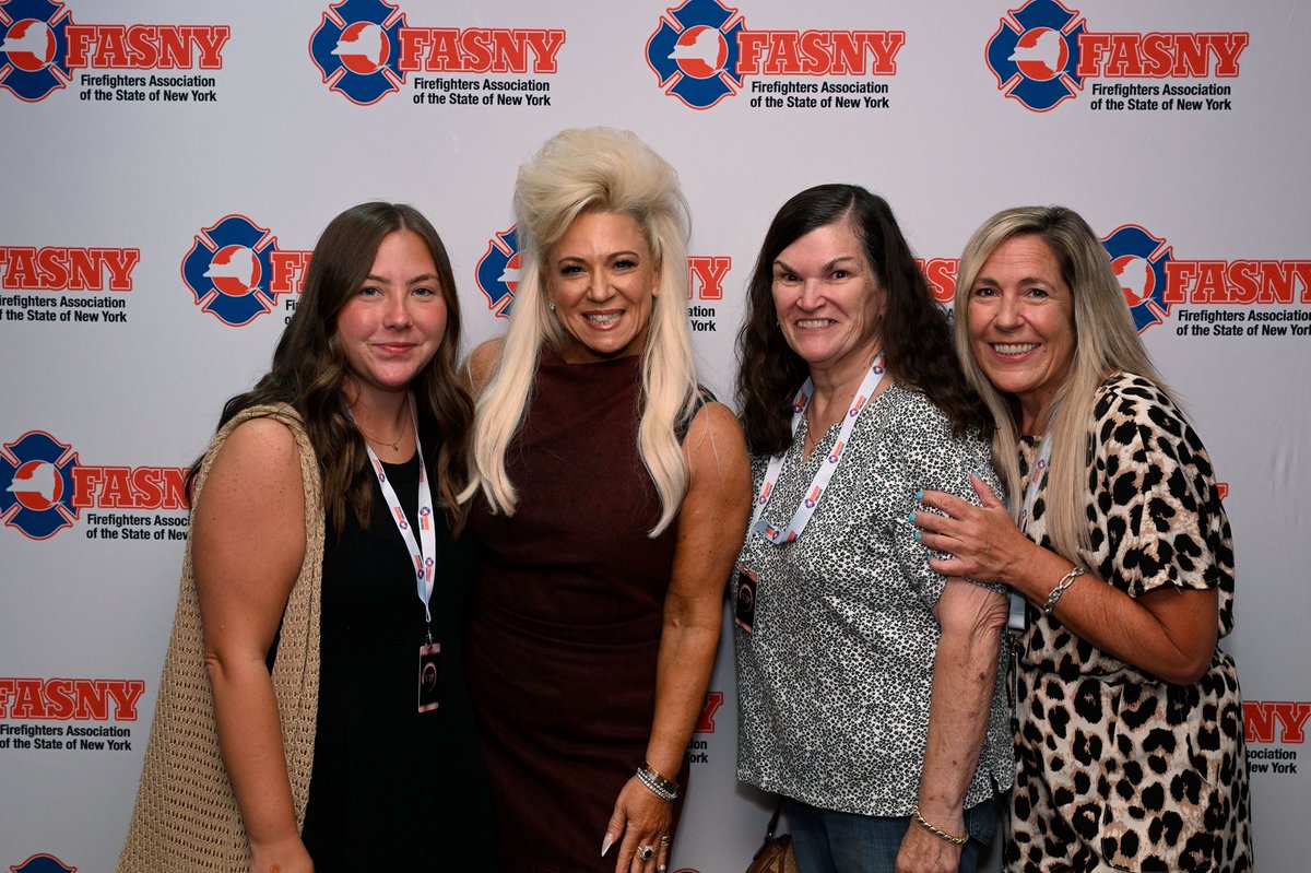 FASNY's tweet photo. Tonight, @Theresacaputo, the Long Island Medium, joined us for an evening connecting with loved ones and supporting the Gerard J. Buckenmeyer Memorial FASNY Volunteer Scholarship for youth firefighters. 🚒✨ #LongIslandMedium #FASNY #VolunteerFirefighter https://t.co/pKwSBLBK32