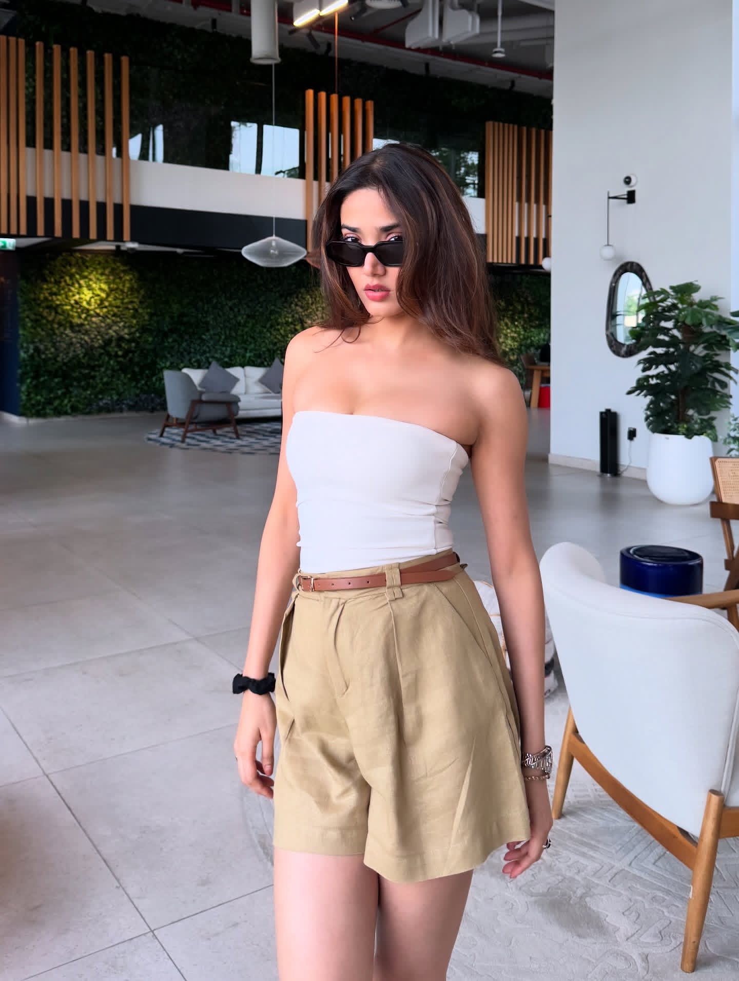 Gxtrmj6awAABeYL?format=jpg&name=large