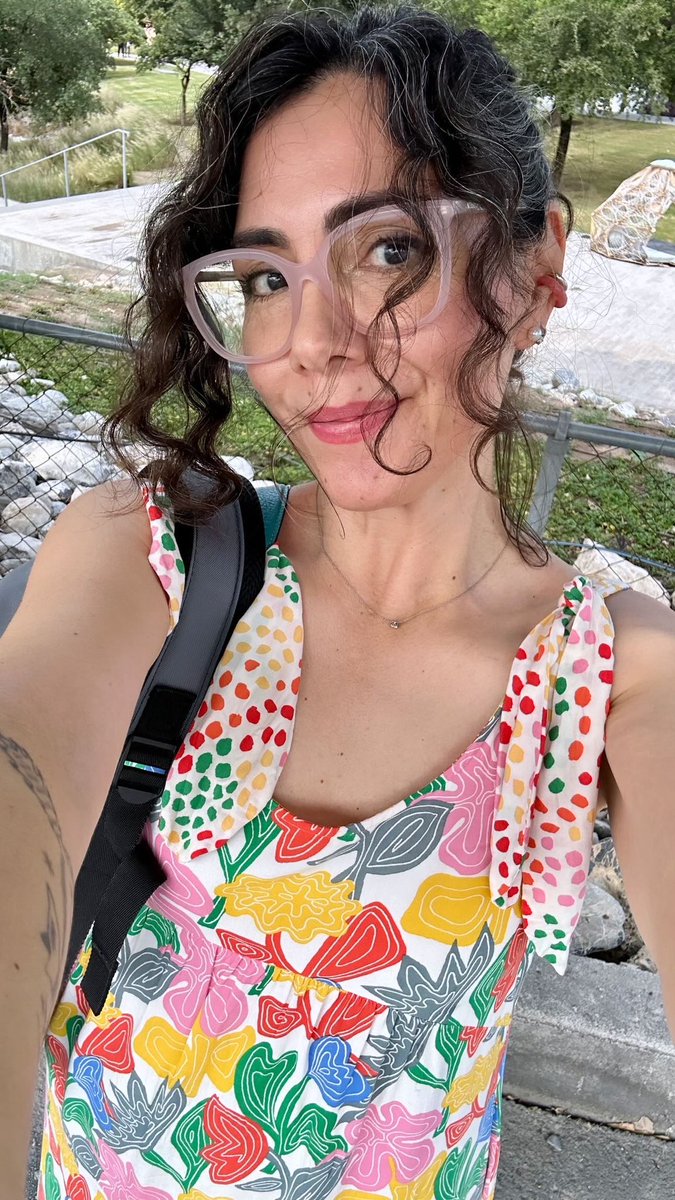 Hoy fue el primer día de regreso a mi clase de Preservación arquitectónica  en la <a href="/udem/">Universidad de Monterrey</a>, y vaya que me hace feliz estar ahí.