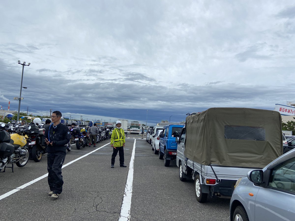 tjhoHI3xFA8h3vC's tweet photo. いよいよフェリーで北海道へ
#北海道ツーリング
#親子旅
#cd50s
#hornet160
#パーキンソン https://t.co/w9S8vTLE4g