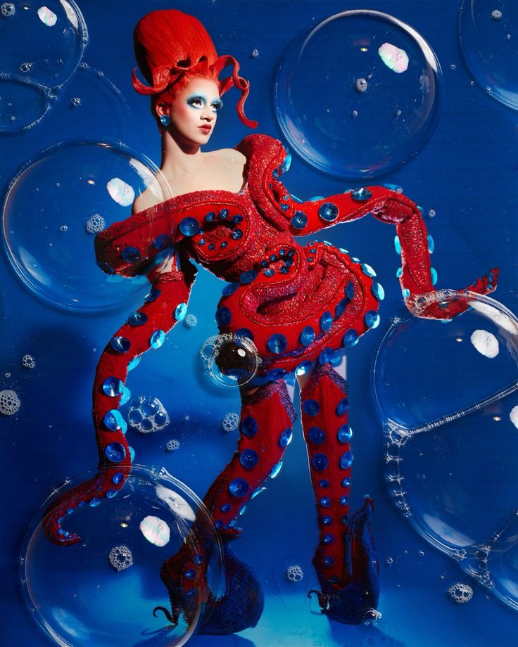 theKool_strange's tweet photo. It's funny how Suzie Toot has embodied so many different animals. I mean, a cat, a dove, an octopus… and a slut https://t.co/chQx1cnCac