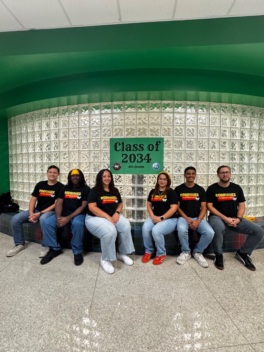 Mrs. Roman tweet media