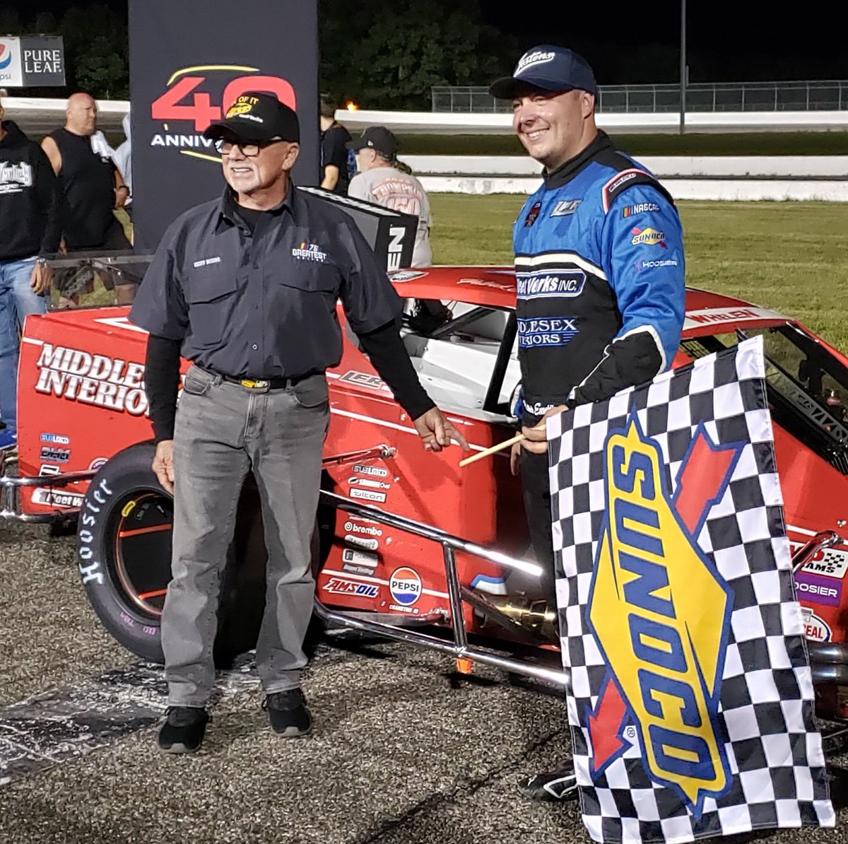 ConnDawgCT's tweet image. Emerling, Bodine, and the Big Red #1! Cool stuff, very cool stuff!

#NWMT #ModifiedsMainly