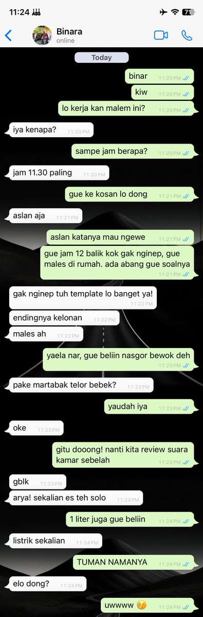 one tweet au

When Arya naksir Binara yang terkenal friendly. cemburu tapi bukan siapa-siapa.
mending jadi temen deket biar sering bareng dan gak ada batas, tapi semua juga temen deket binara kan?