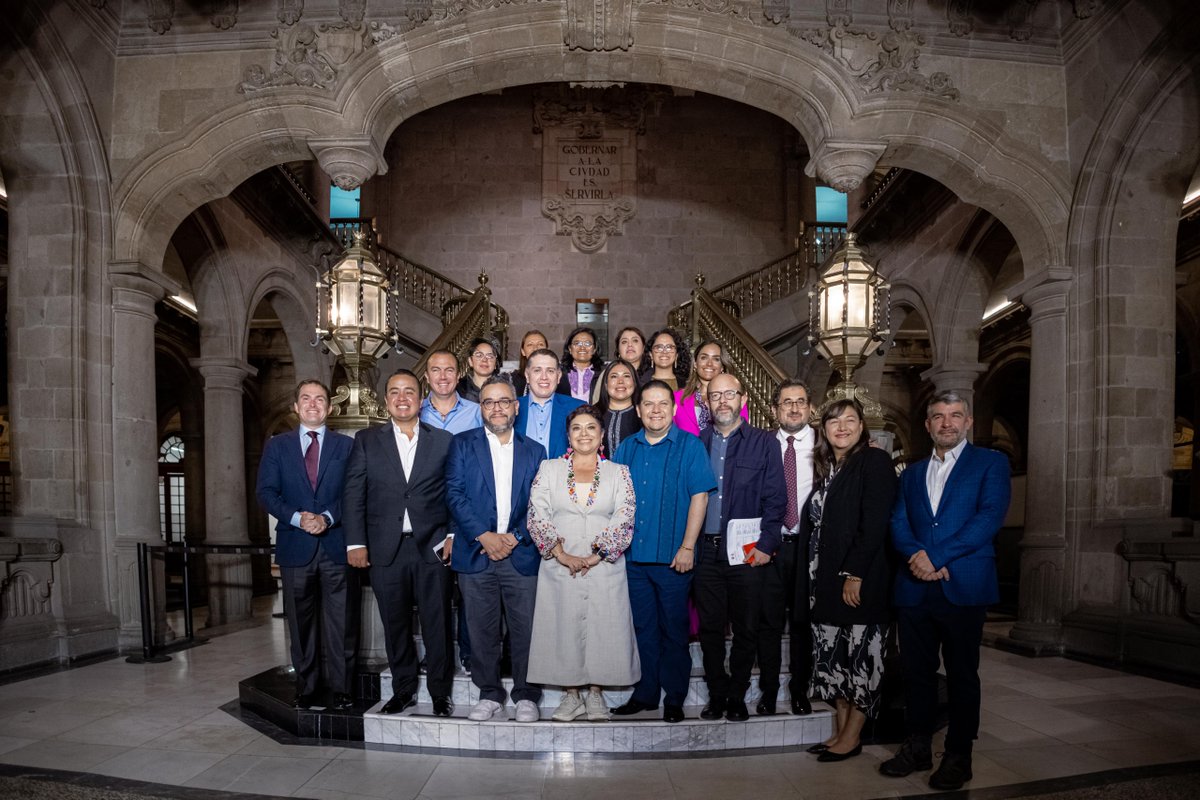 ClaraBrugadaM's tweet photo. Agradezco a las alcaldesas y alcaldes por su compromiso en la Tercera Sesión Ordinaria de Cabildo donde logramos consensos en beneficio de la ciudadanía de todas las demarcaciones de la #CapitalDeLaTransformación. https://t.co/zKXS5kWegV