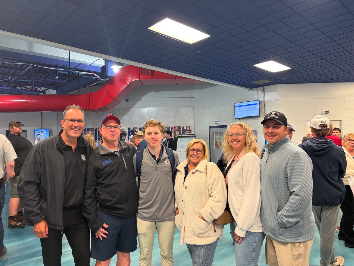 Team USA defeated Switzerland 4–1 today! Coach Carlson and the Scuderi family were there supporting Braiden. Atta boy, Braiden! 🇺🇸 #LetsRide #FourNations #ushl