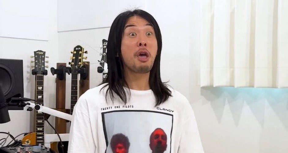 UVERworldの横アリチケット当たんなすぎて今これ