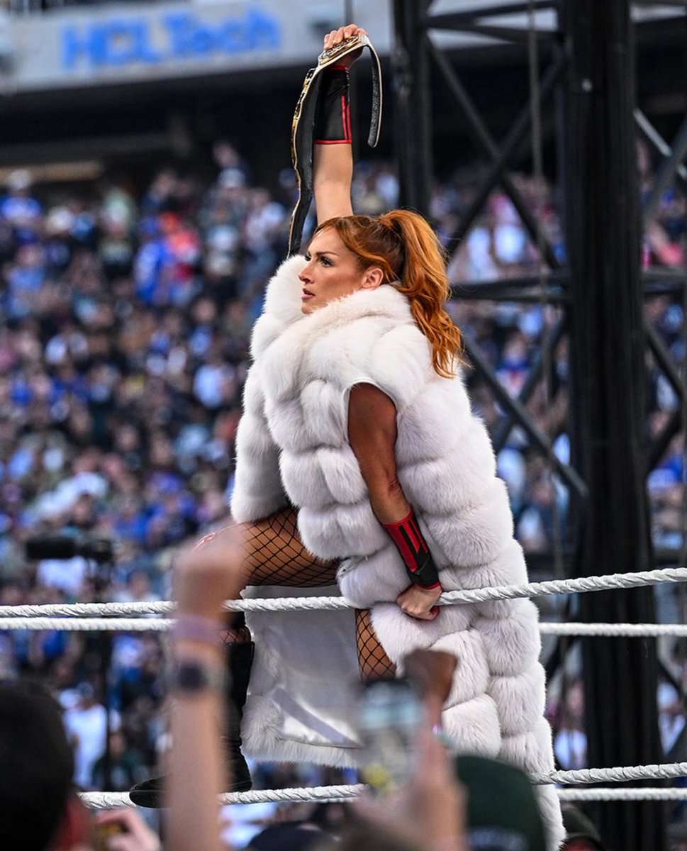 Back in business. ✘ NOT @BeckyLynchWWE tweet media