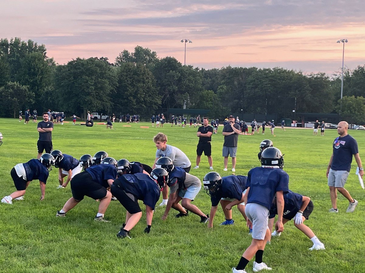 WN Freshman Football⚡️ (@froshwnhs) on Twitter photo Thank you <a href="/WheatonRams/">Wheaton Rams Football</a> for letting our guys help out tonight! It is an awesome opportunity for our guys to give back to the community and to the sport of football. #WeAreNorth Thank you <a href="/WheatonRams/">Wheaton Rams Football</a> for letting our guys help out tonight! It is an awesome opportunity for our guys to give back to the community and to the sport of football. #WeAreNorth