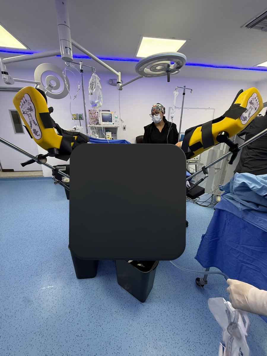 La etapa de operar con este tipo de pierneras recomiendo no saltársela 👌🏻😌

No solo mejora el drenaje venoso, te da mejor y más fácil posición para #HoLEP 🍊

#UroSoMe #urologia #urology #yellowfin <a href="/smumexico/">SMU México</a> <a href="/RomanCarvajal/">DR CARVAJAL</a> <a href="/urobraulio/">MD Braulio O. Manzo</a> <a href="/felipeglezglez/">felipe gonzalez</a> <a href="/DERMATOGLIFO33/">FRANCISCO REYES</a>