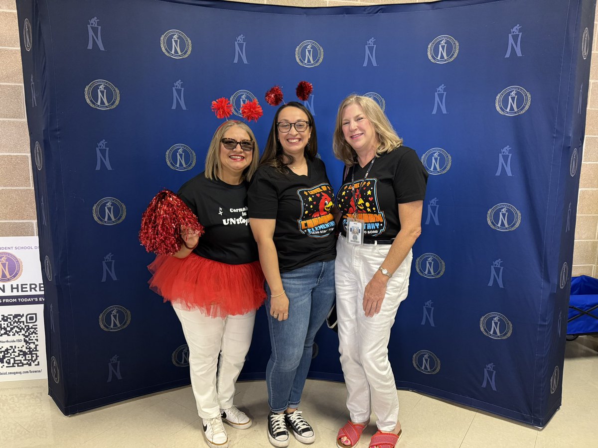 teresadeleon527's tweet photo. We are Northside!! #NISDConvocation #NISDUNstoppable https://t.co/bwcjzLxHtb