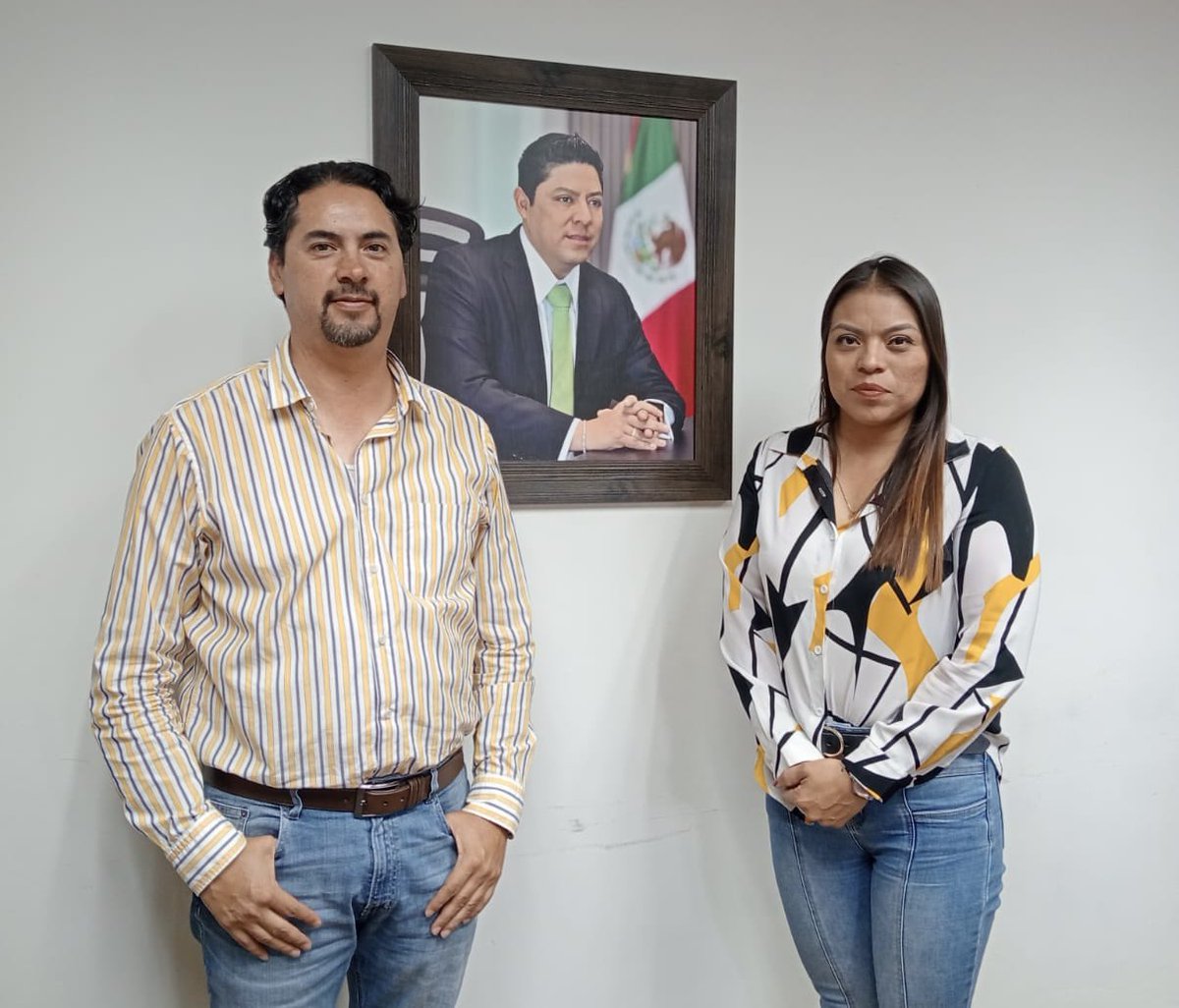 Por indicación del Gobernador <a href="/RGC_Mx/">Ricardo Gallardo Cardona 🇲🇽</a> , el titular de la <a href="/CEA_SLP/">CEA_SLP</a>, Pascual Martinez Sánchez, se reunió con <a href="/SEDESORESLP/">SEDESORESanLuisPotosí</a>, Rosario Martinez Galarza, con el fin de trabajar en proyectos en conjunto en beneficio de las y los potosinos y hacer un #PotosiSinLimites