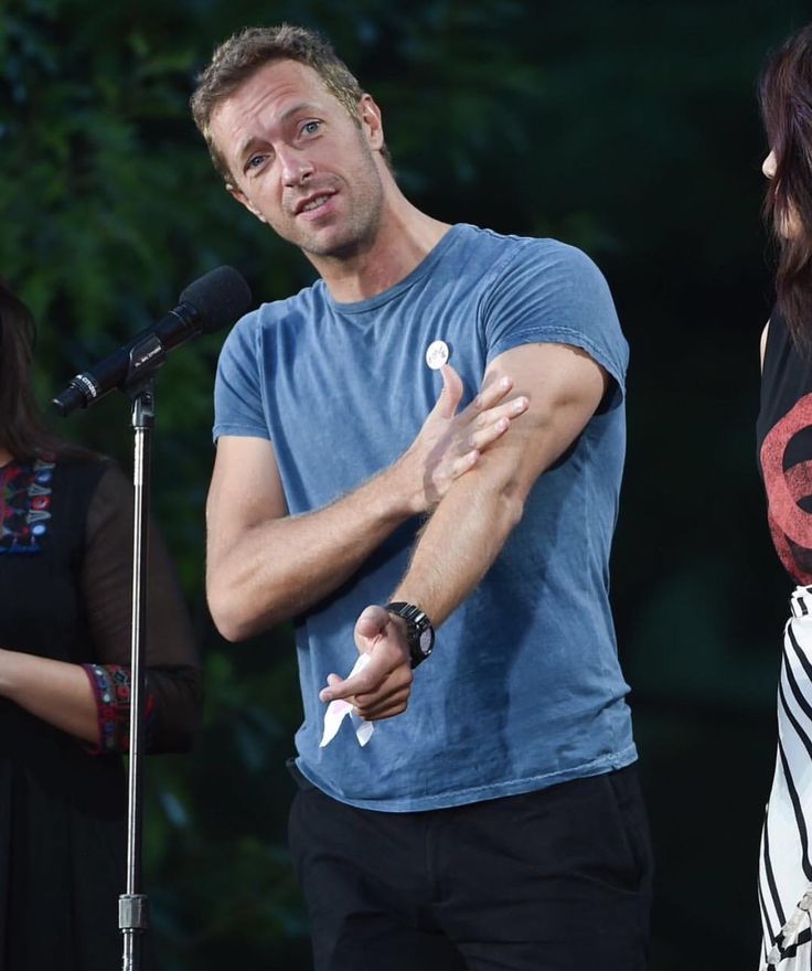 martin_chr15016's tweet image. Chris Martin
No amount of love will be enough for you if you don't start loving yourself.