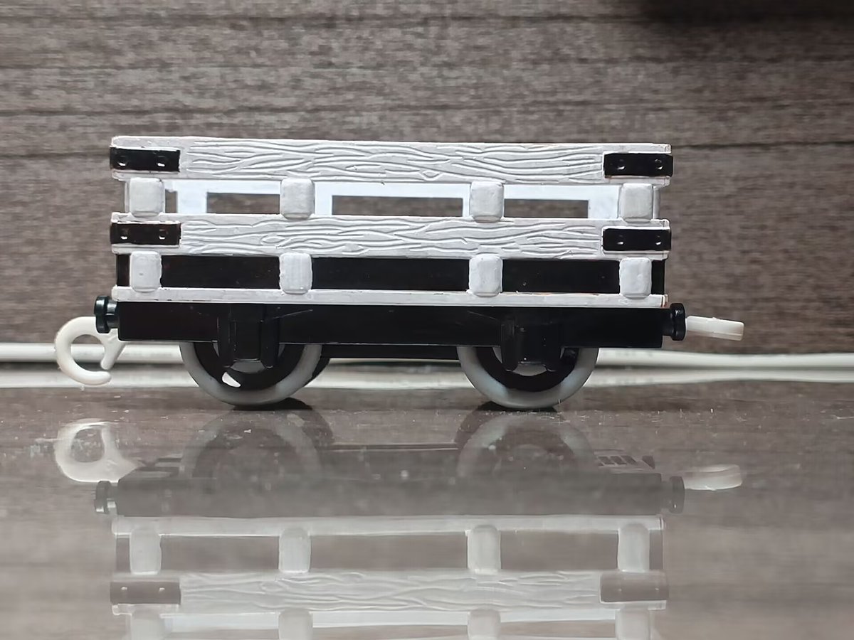 JJameswt's tweet photo. So I was recently on a motorized engine kick and I bought a 2011 Arthur that comes with a slate wagon.I never like the color of it so I repainted it into a TV series style that looks much better. I'm happy with the end result! https://t.co/I8VfY6FAzz