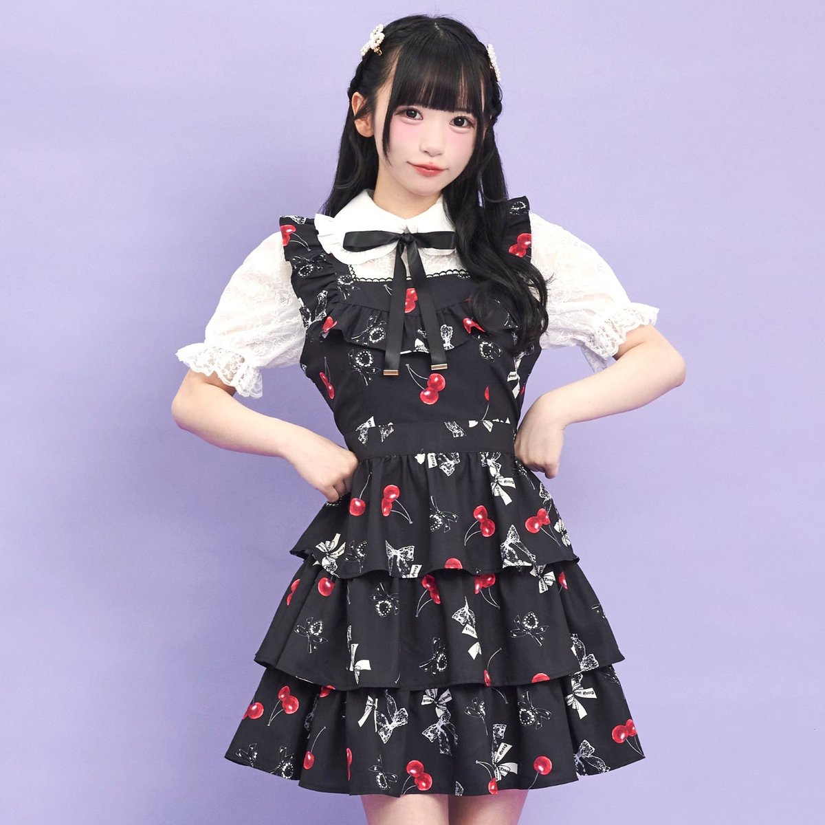 Pick Up
'25 AWきゅんと
ときめき、キラメキを！

チェリーやリボンを散りばめた
オリジナルプリントが可愛さ満点🐰🍒🖤
ふんわり広がる3段ティアードの
ボリューム感のあるシルエットが魅力🎀🫧
x.gd/tA88N

店舗
x.gd/vSmOn

#secrethoney
#シーハニ
#シークレットハニー