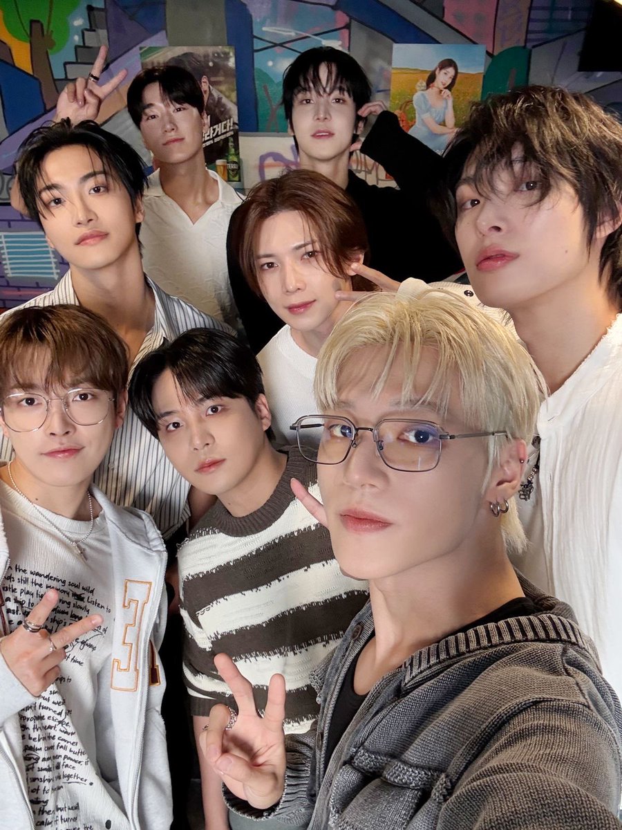 Iethalxc's tweet photo. ateez as universal embarrassing experiences

🫂 a thread https://t.co/9ceSJhzUth