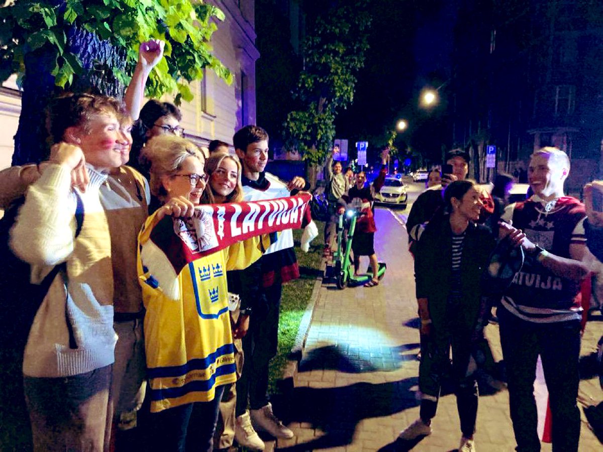 Saying goodbye is always hard. Swedish ambassador Karin Höglund is a true friend to Latvia and now a #NATO Ally.

She has represented Sweden passionately across all fields: politics, business, culture, ABBA dance 💃 at the National Museum, ice hockey games. Tack un paldies! 🇱🇻🇸🇪