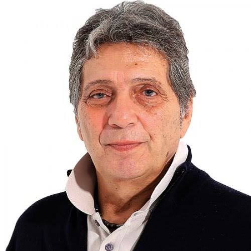 Çok öğrenci yetiştirmiş, format geliştirilmiş, maçları su gibi anlatmış Ümit Aktan abimizi kaybettiğimiz haberini aldım. Başımız sağolsun. Mekanı cennet olsun. Sevenlerine sabırlar diliyorum